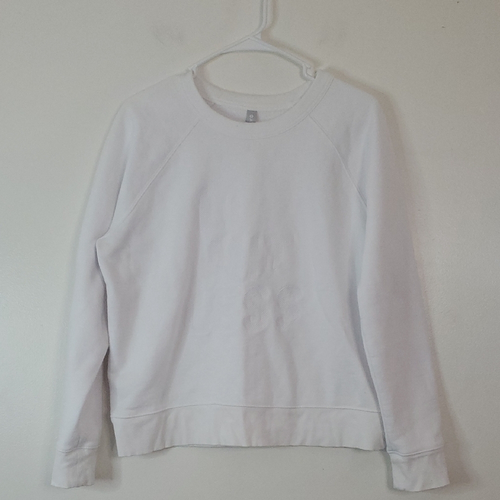 Athleta Limitless White Crewneck Sweatshirt Size Medium Minimalist Athleisure